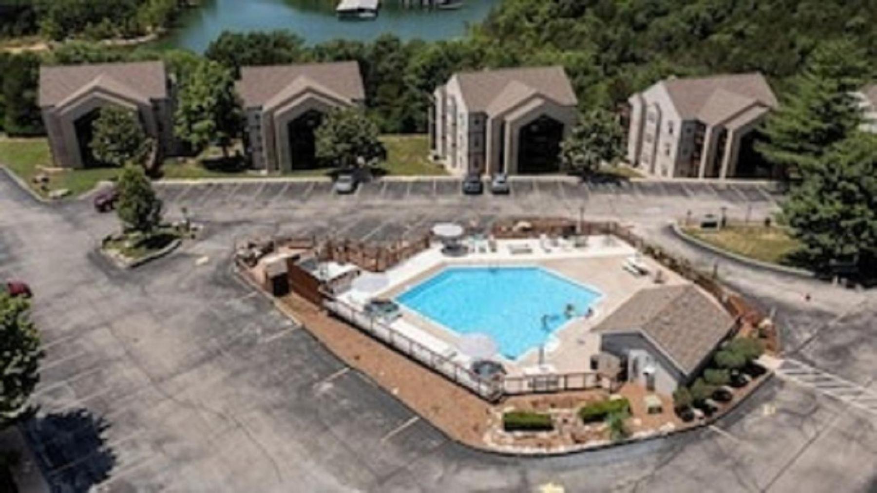 Beautiful Branson Getaway-Next To Silver Dollar City &Tablerock-Family Amenities Экстерьер фото